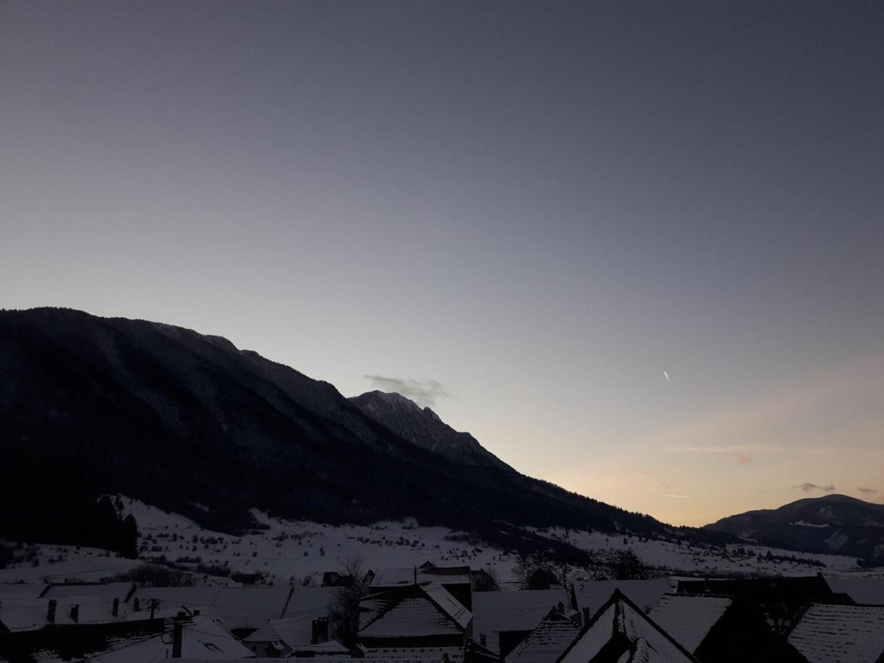 Pensiunea Kyfana Zărneşti Buitenkant foto